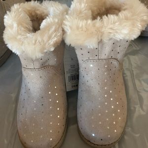 2/$30 Cat & Jack girls boots